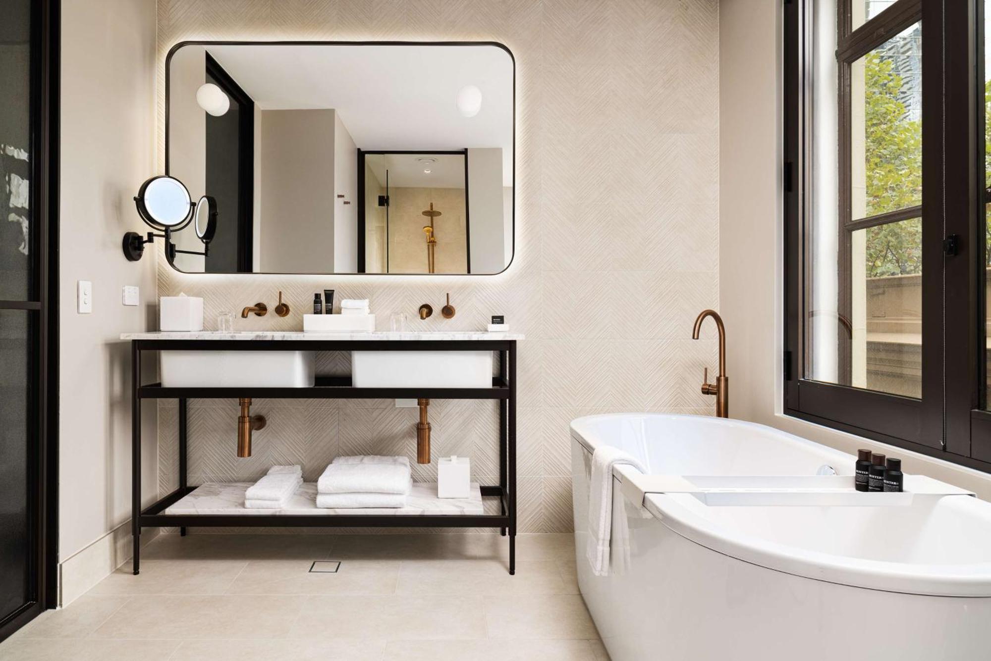Hilton Melbourne Little Queen Street Extérieur photo Bathroom