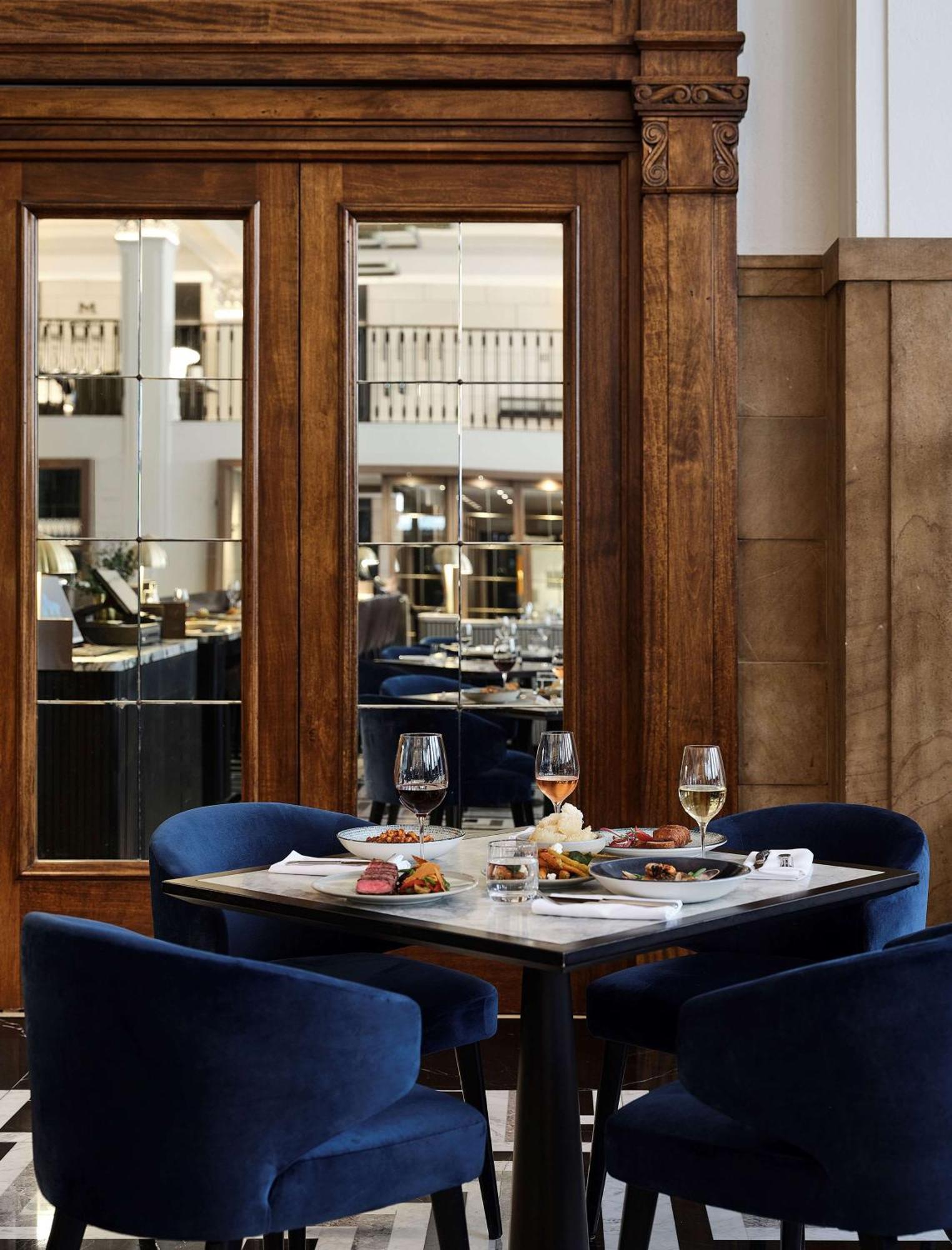 Hilton Melbourne Little Queen Street Extérieur photo The restaurant