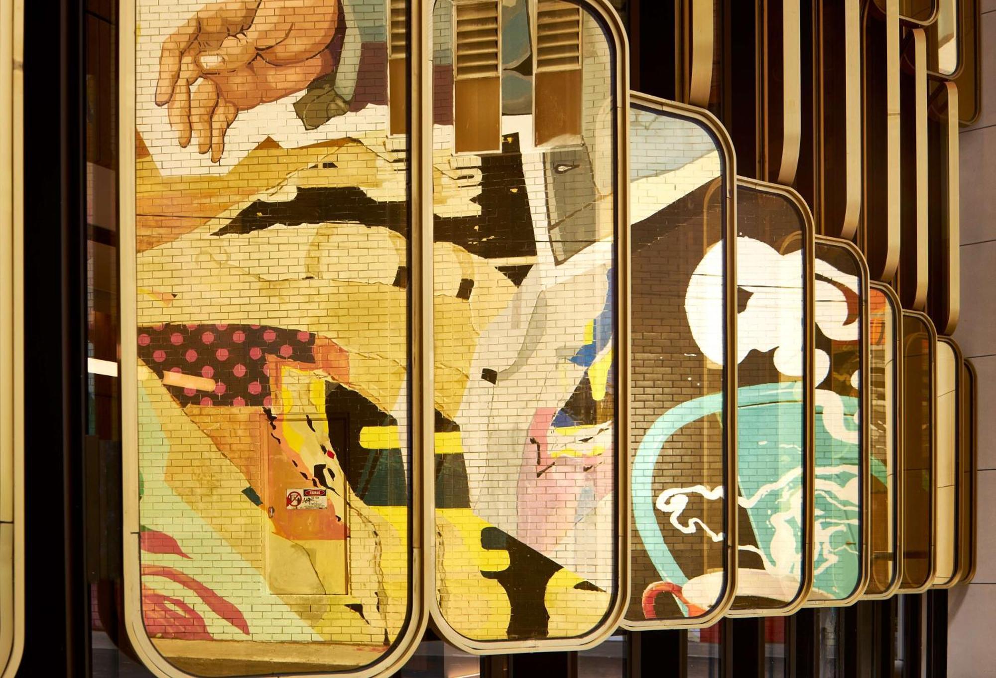 Hilton Melbourne Little Queen Street Extérieur photo The 1960s mural